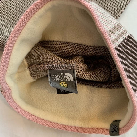 The North Face knitted beanie scarf One size Big girls plaid design pink & tan - Picture 11 of 15